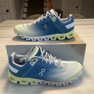 On Running Sneakers in Blue and Light Green Cloudflow Men’s 8.5